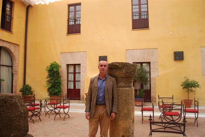 Antonio Muñoz, antes de intervenir en los cursos de la UPO