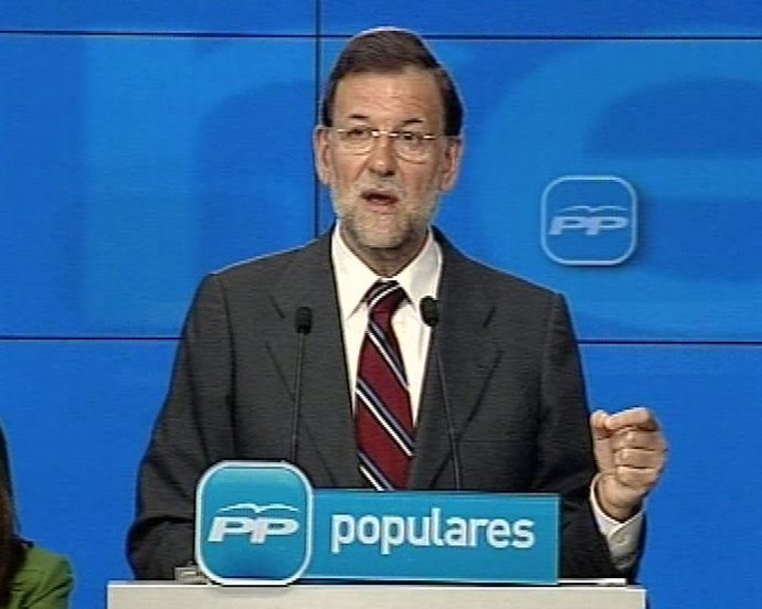 Rajoy arremete contra Zapatero por el Estatut