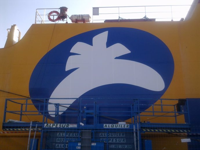 Barco con el rótulo de 'Plátano de Canarias'.