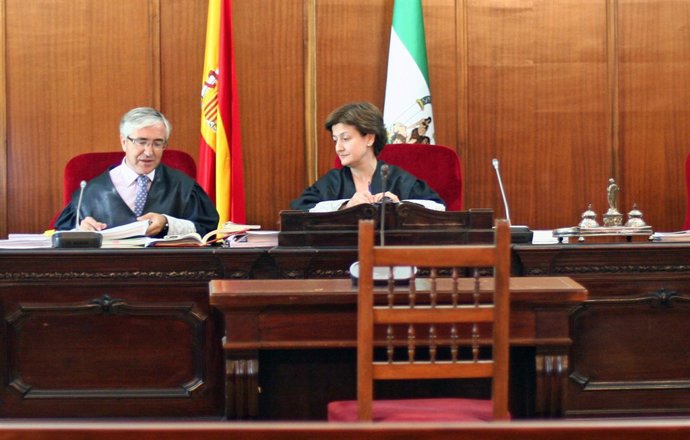 Juicio con jurado popular