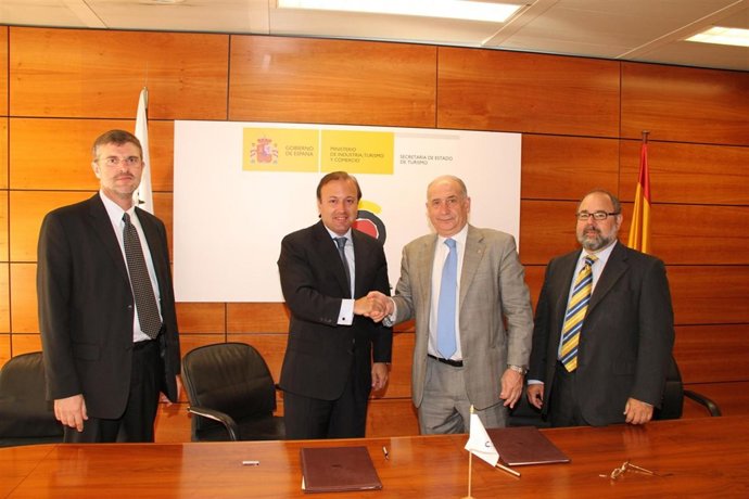 Gotor firma convenio turismo