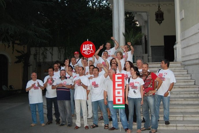 Encierro de los sindicatos en la Subdelegación del Gobierno