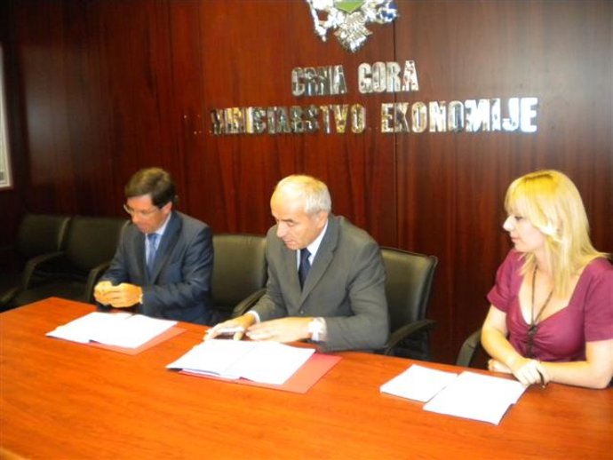 Firma del acuerdo en Montenegro