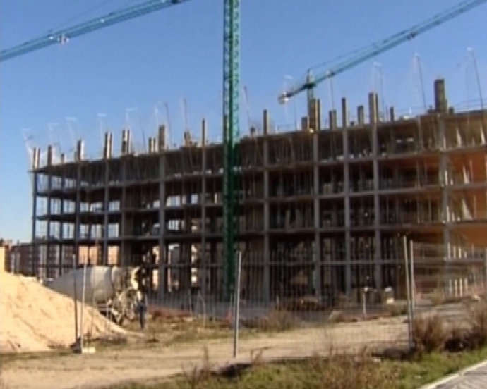 Sigue cayendo la construcción de vivienda