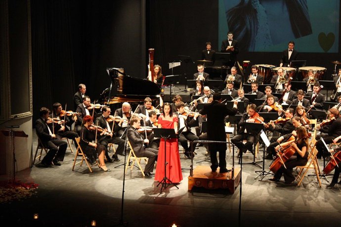 La Orquesta Sinfónica del Teatro Castelar y la soprano Yolanda Marín 