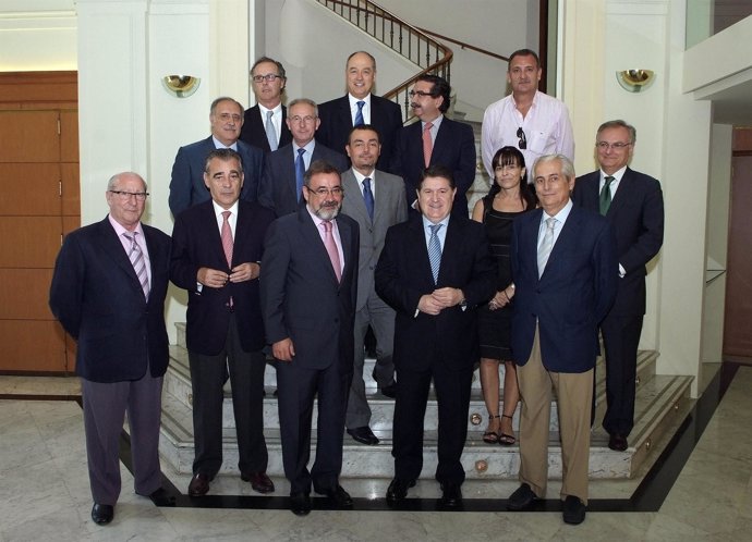 Comité ejecutivo de la CEV en la reunión con Olivas.