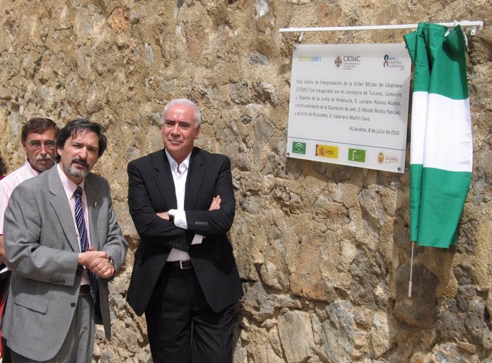Alonso inaugura el Centro de Interpretación de la Orden Militar de Calatrava