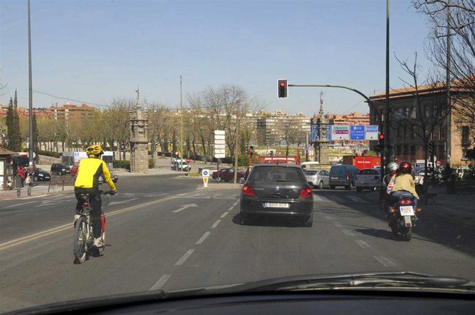 Calle de Madrid con ciclista