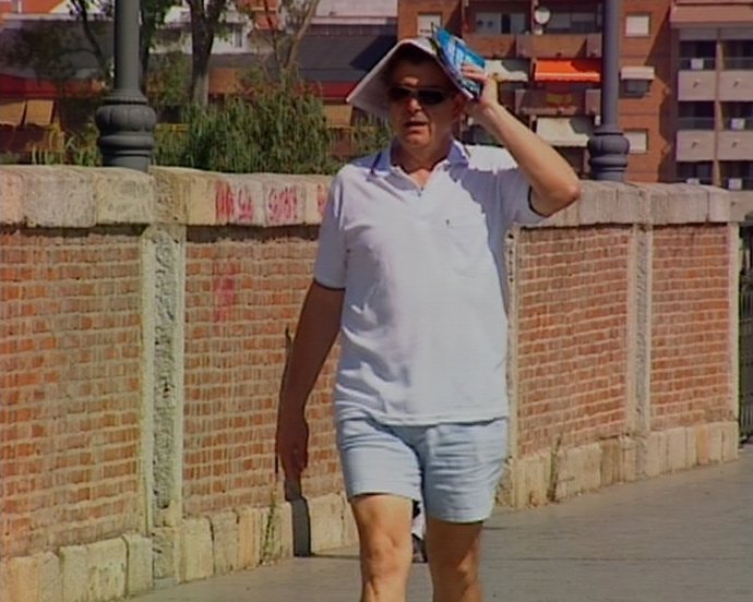 Calor sofocante en Extremadura que mantiene la alerta naranja por altas temperat