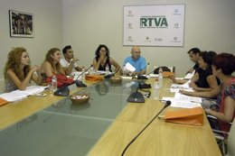 Reunión de los miembros del jurado que han decidido las obras ganadoras del cert