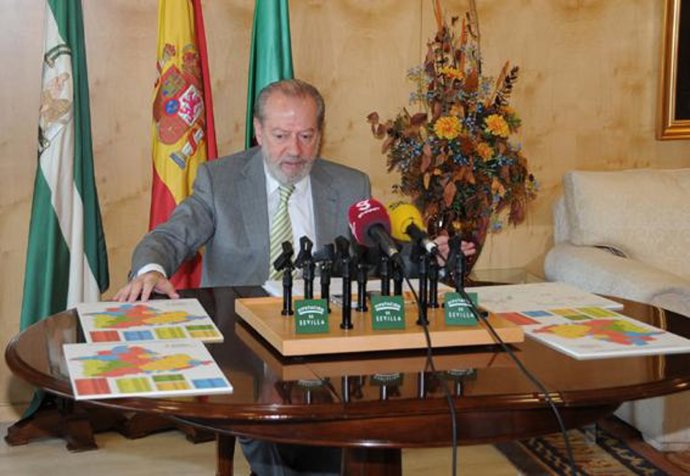 El presidente de la Diputación.