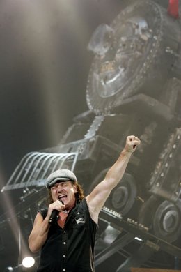 El cantante de AC/DC Brian Johnson