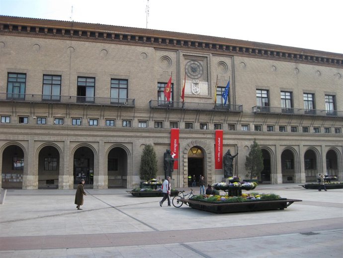 Fachada del Ayuntamiento de Zaragoza