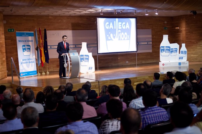 El presidente de la Xunta, Alberto Núñez Feijóo, presenta 'Galega 100%'