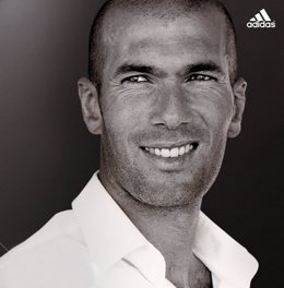 Zidane para Adidas