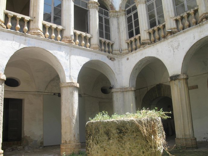 Patio de la masia Can Guineu
