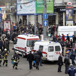 Doble atentado en el metro de Moscú