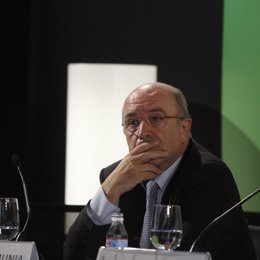 vicepresidente de la Comisión Europea (CE) y comisario de Competencia, Joaquín A