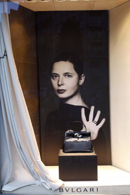 Isabella Rosellini diseña bolsos para Bulgari