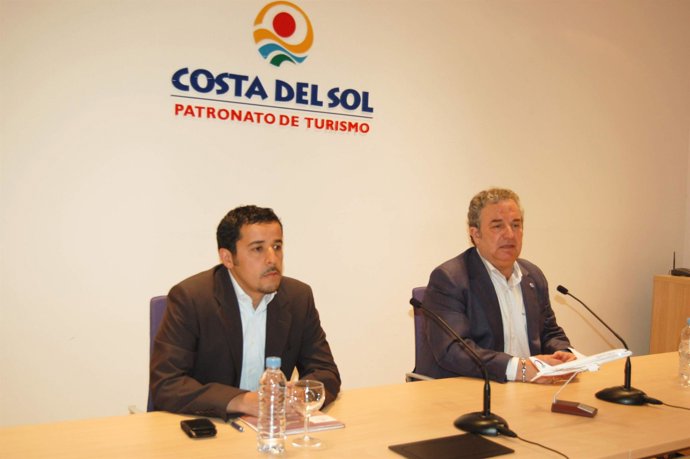 Salvador Pendón junto al director general en España de Air Royal Maroc, Mohamed 