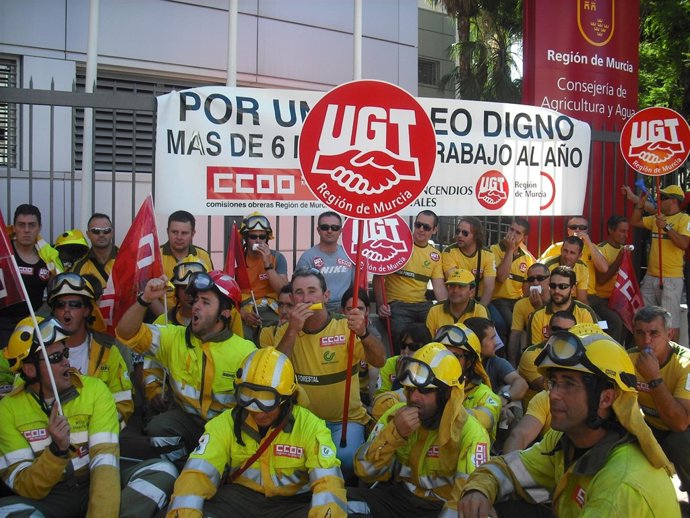Concentración de trabajadores La Generala