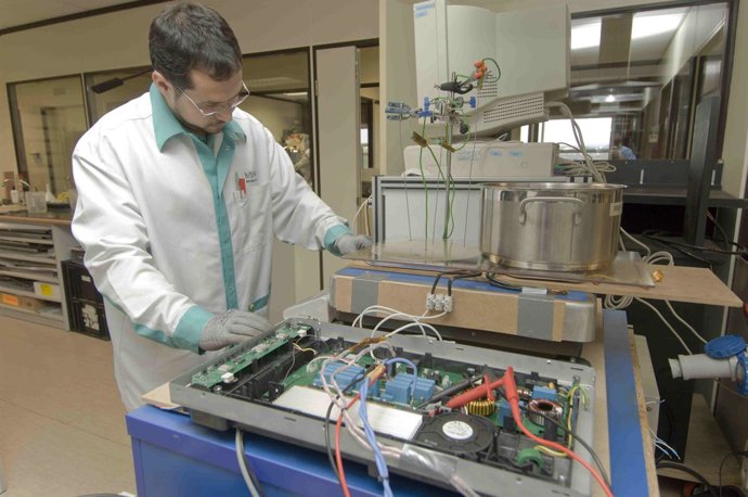 BSH Electrodomésticos España En Montañana Inaugura Un Centro De I+D+I 