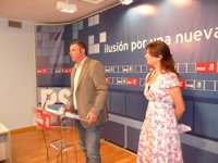 Mármol (PSOE) califica la postura de Rajoy de "avestruz" por esconderse y no hacer propuestas