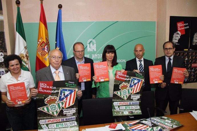 Micaela Navarro presenta el partido solidario entre Betis y Atlético contra la v