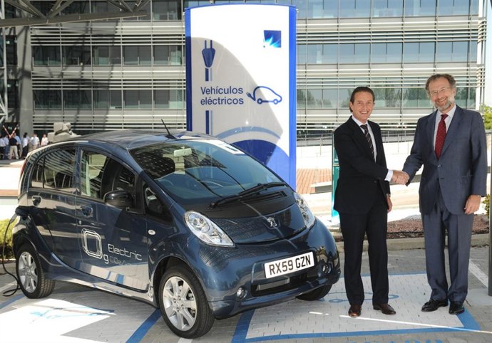 Acuerdo entre Peugeot y Endesa