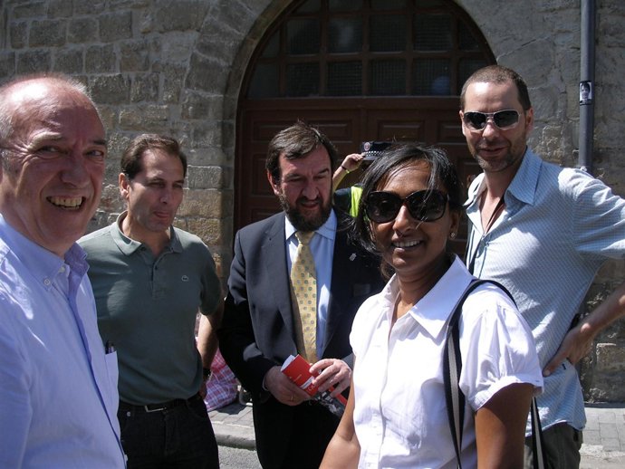 Juan Ramón Corpas y Koldo Lasa en el rodaje de la película de Bollywood que se e