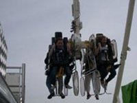 El montaje de 'El Péndulo' del Tibidabo requirió tres días de trabajo y 