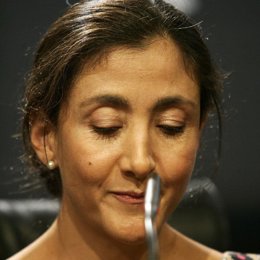 Betancourt afirma que el Gobierno y las FARC podrían iniciar un diálogo para un 