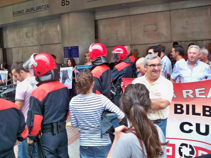 Concentración por el cierre matadero