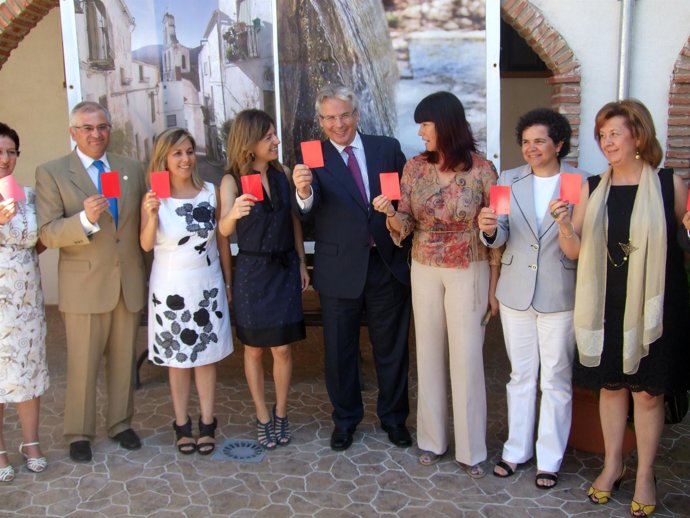 Aído, Garzón y Navarro, antes de la inauguración de los cursos