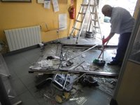 Louro confirma que el artefacto que explotó en Vigo era de "fabricación casera" y pide que se deje trabajar a la Policía