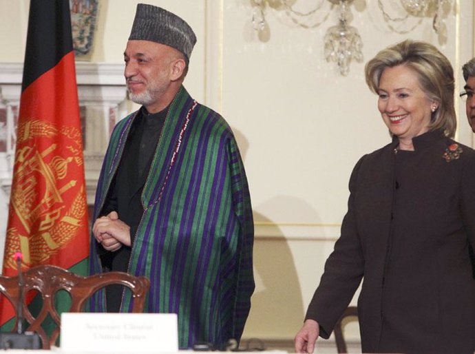 Clinton y Karzai