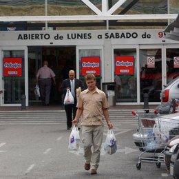 chico compras carrefour aprcamiento carrito
