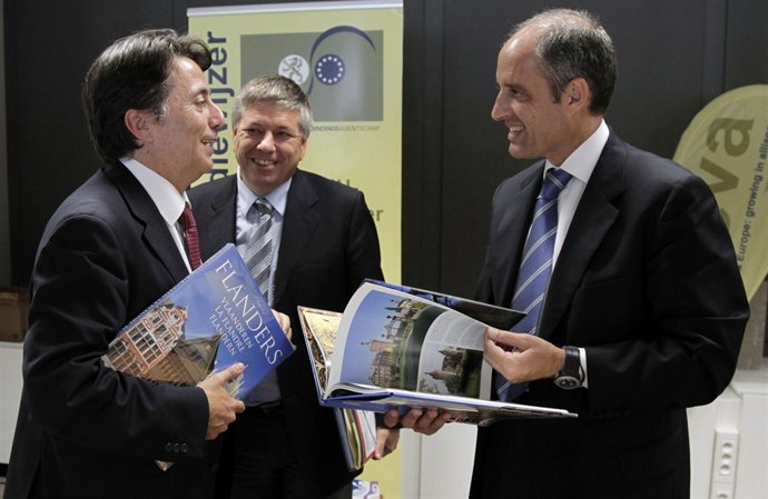 Camps junto al conseller de Sanidad en Bruselas