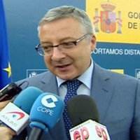 Blanco garantiza una formación "rápida" de los controladores militares