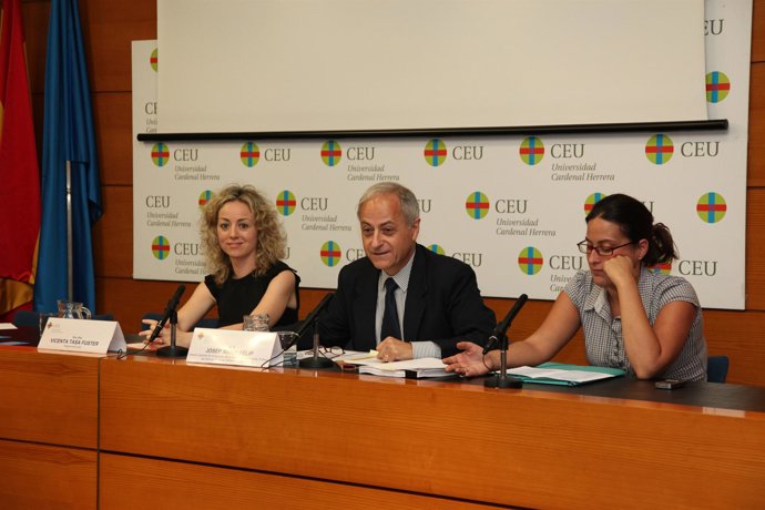 El director general de Inmigración de la Generalitat 