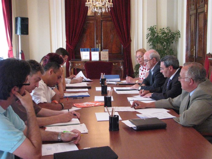 Reunión de la comisión de seguimiento del Plan Especial de Empleo para Aragón 20