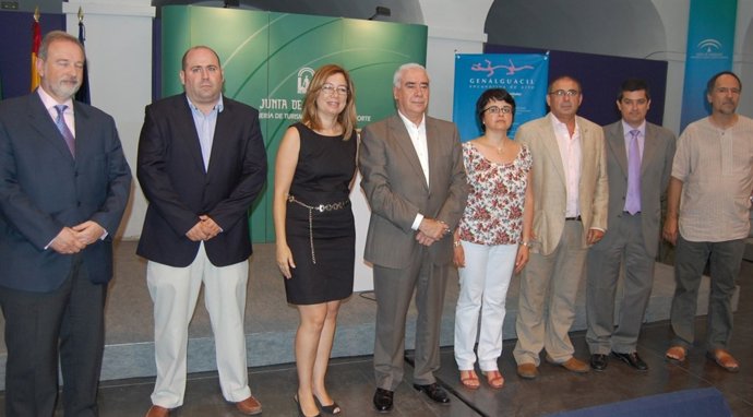 Luciano Alonso en la presentación encuentros de arte Genalguacil