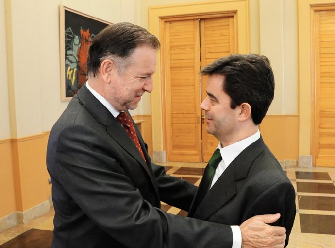 Primera visita de Luis Felipe como alcalde de Huesca al presidente de Aragón, Ma