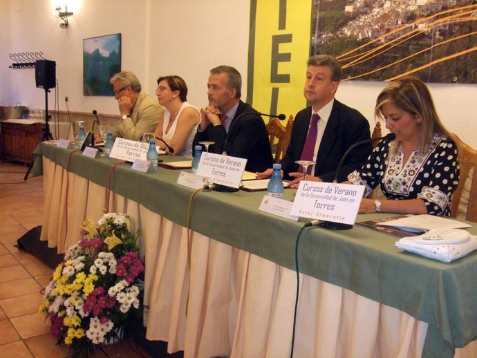 Camacho, entre los ponentes.