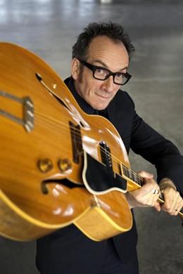 El cantante británico Elvis Costello