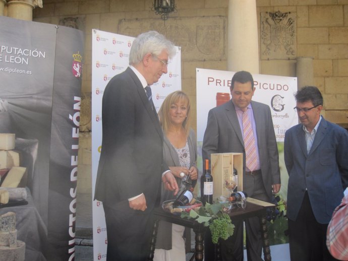 Carrasco, durante la presentación del vino en León.