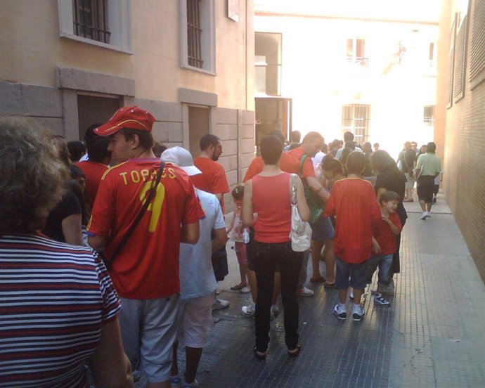 Cola para ver la Copa