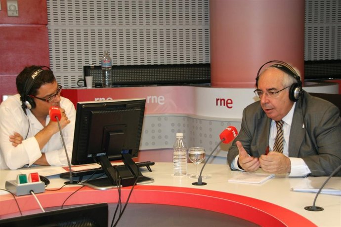 NP Y Fotos Areces ETV En RNE, Madrid