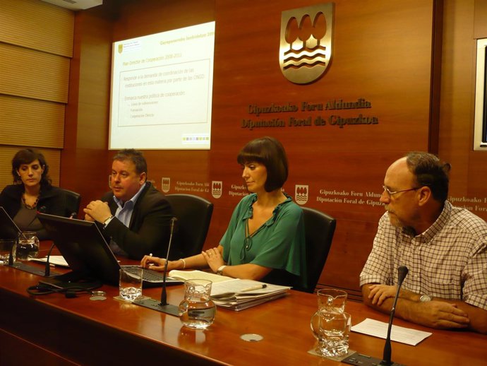 Iñaki Galdos y Juana Mari Astigarraga.