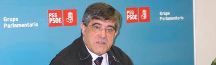 El Portavoz De Sanidad Del Grupo Parlamentario Socialista, Modesto Pose